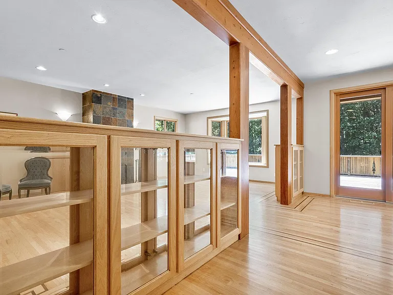 310 Wild Iris Ln — Photo 7