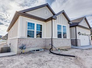 11036 S Albion Pass Ct, South Jordan, UT 84095