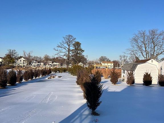 4th image of 21560 Chicken Point Rd