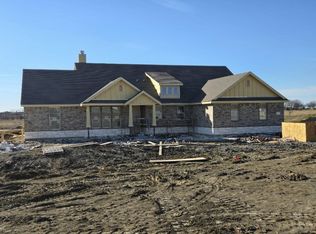 128 Hillview Trl, Decatur, TX 76234