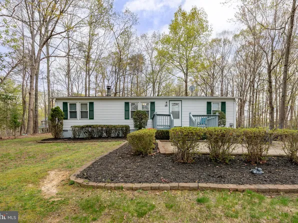 15 Mickelson Ln, Stafford, VA 22554