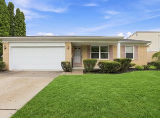 29253 Perth St, Livonia, MI 48154