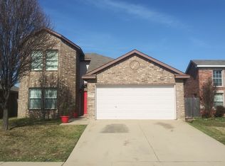 2104 Pacino Dr, Fort Worth, TX 76134