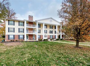 1525 Hampton Hall Dr APT 5, Chesterfield, MO 63017