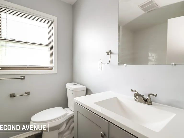 462 Pedretti Ave — Photo 5