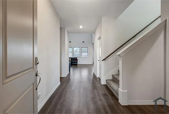 1007 Hitchin Post Way