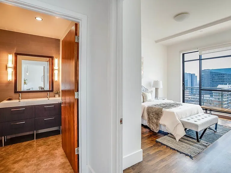 818 Van Ness Ave #804 — Photo 26