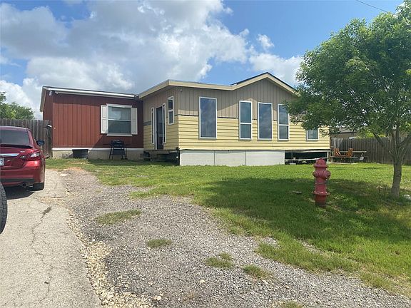 3rd image of 357 Duchess Pass