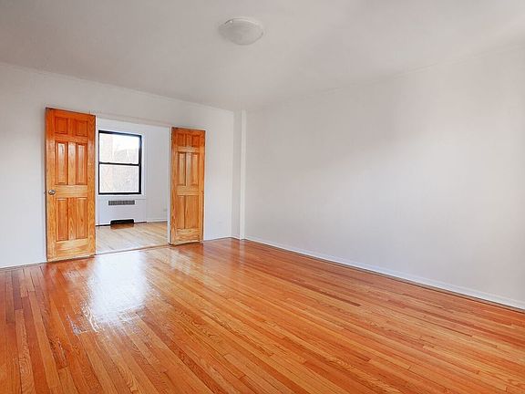 3rd image of 9851 65th Ave APT 5A