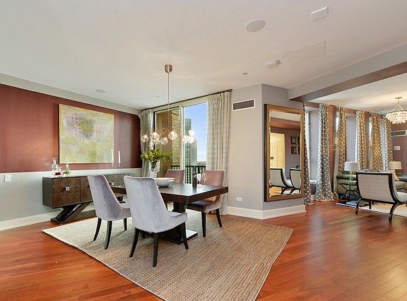5th image of 600 N Kingsbury St APT 1901