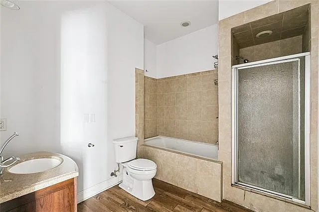 2712 Marengo St — Photo 7