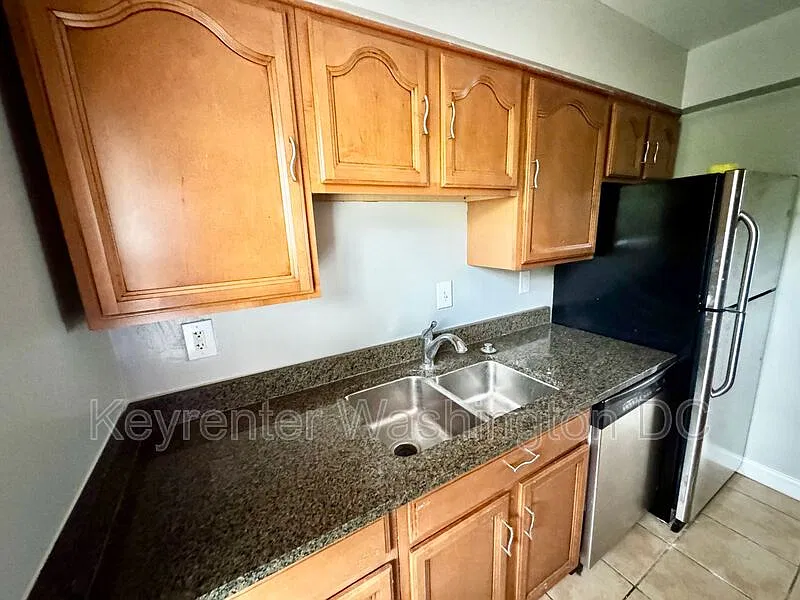 2 bed, 1.0 bath, 641 sqft, $1,550 — Photo 4