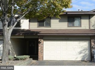 8624 Maplebrook Pkwy N, Brooklyn Park, MN 55445