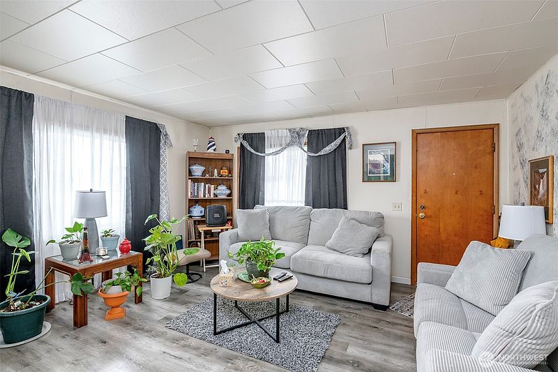 3rd image of 103 168th Street S