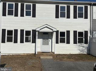 37 Heron Ct, Newark, DE 19702