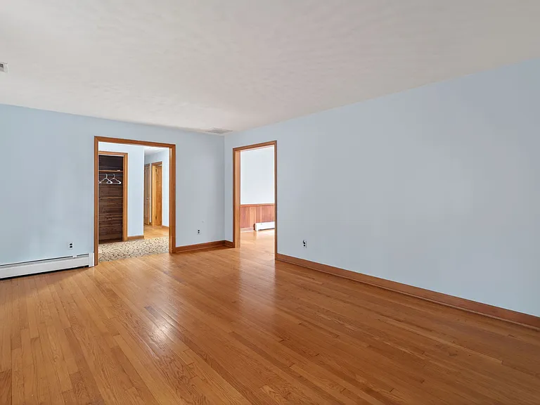 110 Marvin Dr — Photo 8