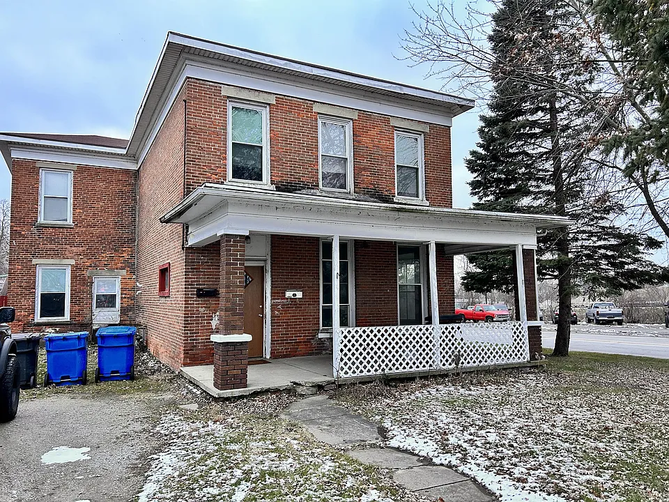 106 E Swihart St #1