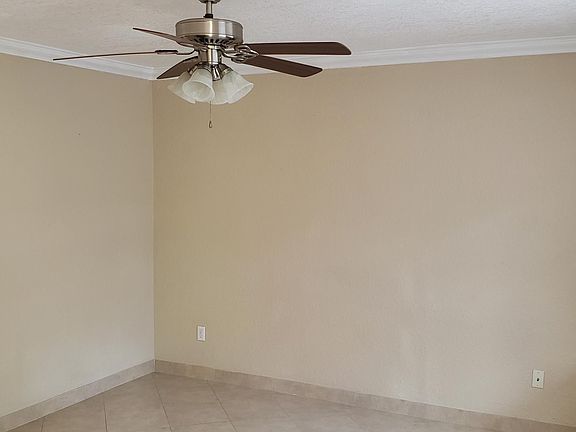 4th image of 2603 Green St