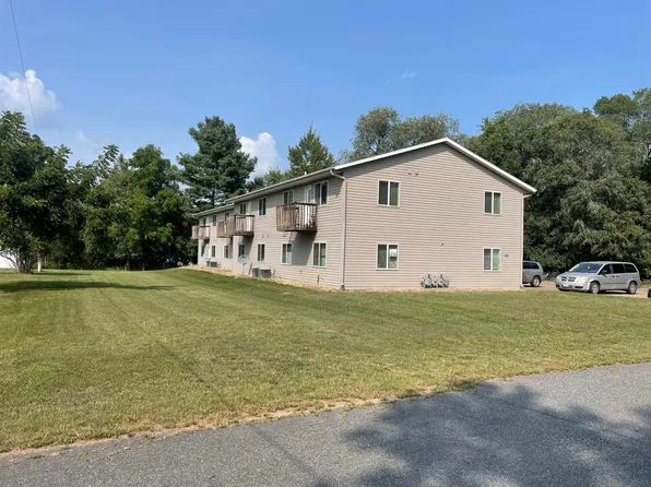 321 20th Ave E, Menomonie, WI