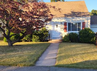 191 Bradley Ave, Hamden, CT 06514