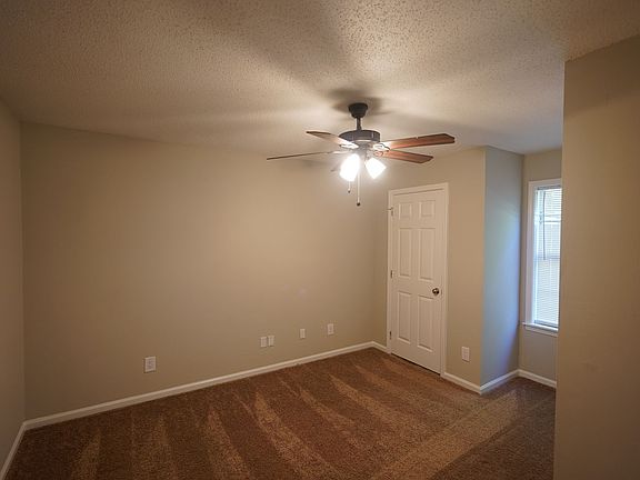 4th image of 5050 36th Ave E #303