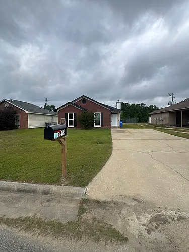 5873 Laurel Oak Dr Photo 1