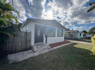 1501 W 15th St, Riviera Beach, FL 33404