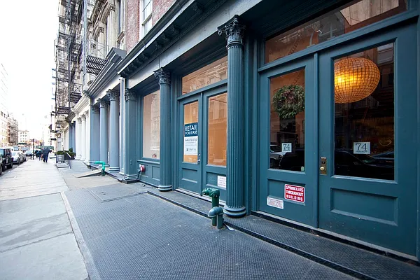 Rented by Bold New York | media 17