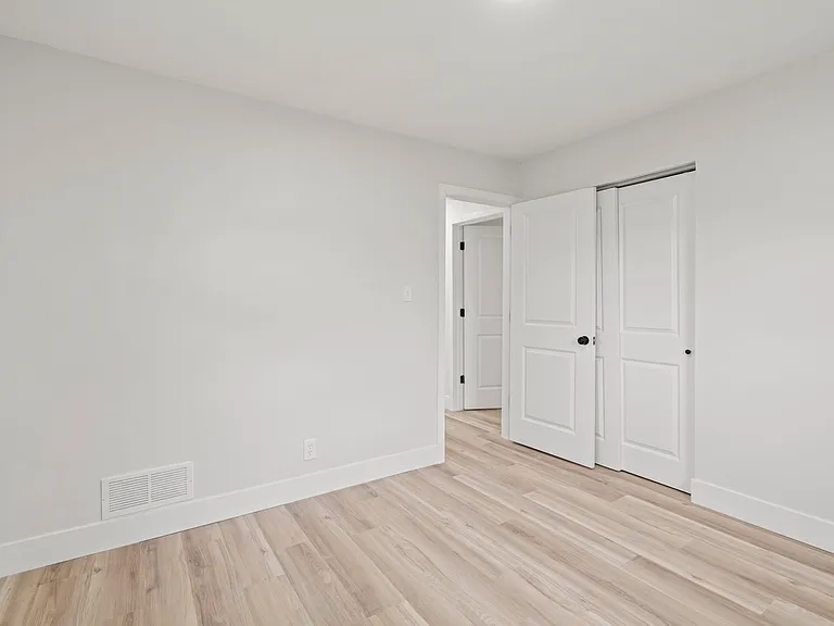 2511 Baywood St — Photo 19
