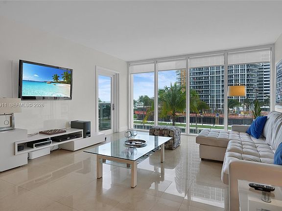 3rd image of 10275 Collins Ave APT 315
