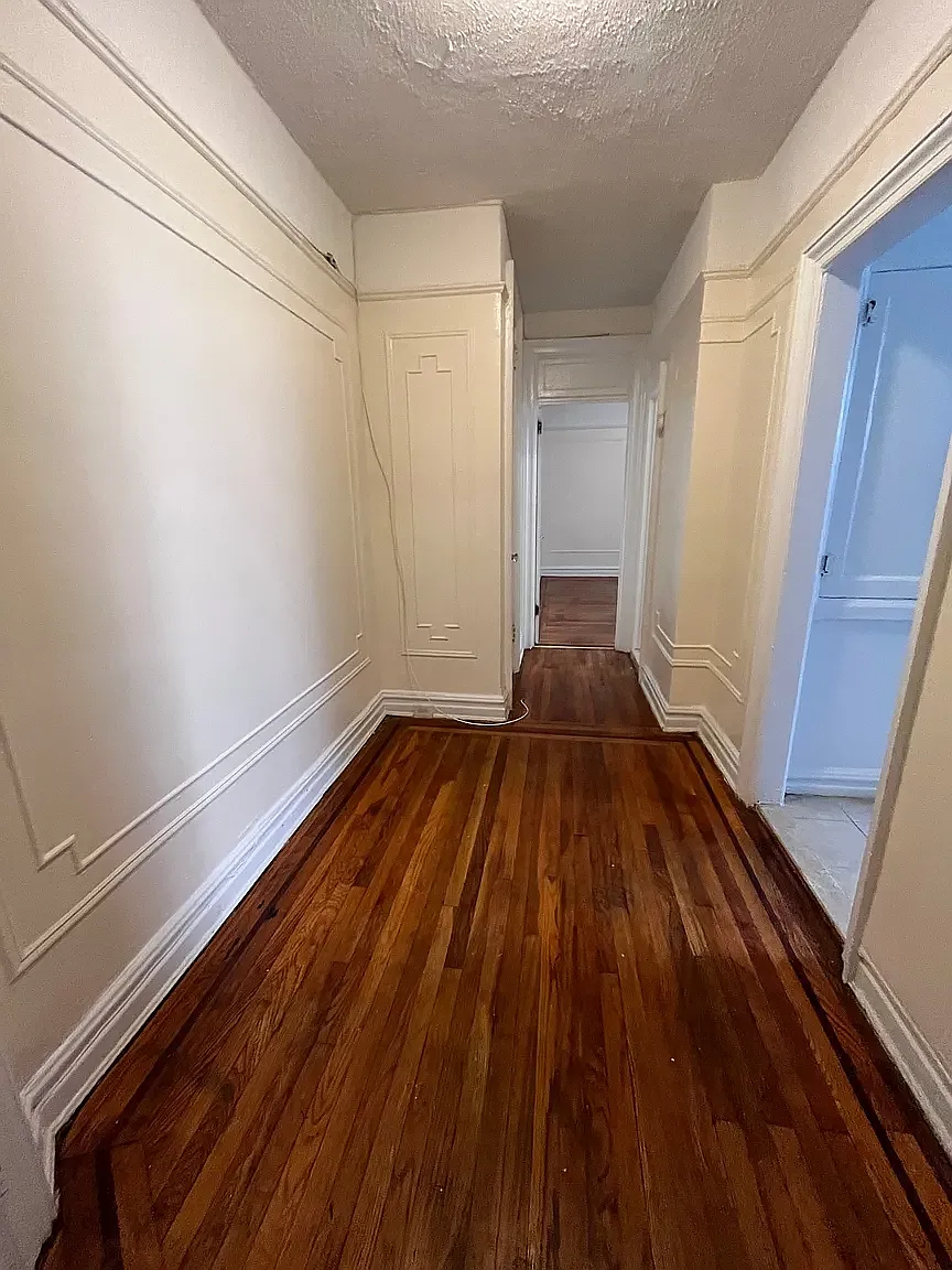 322 Linden Boulevard — Photo 3