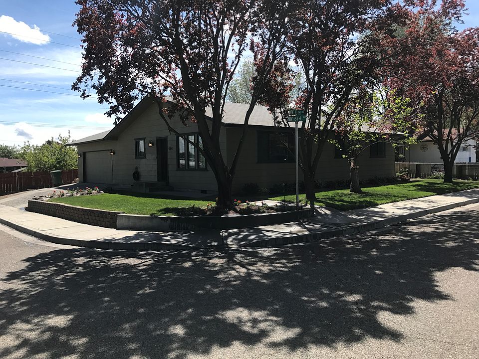 2nd image of 984 NW 6th Ave