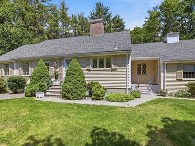 203 E Riding Dr, Carlisle, MA, 01741
