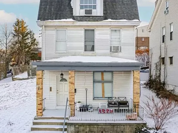 1229 Round Top St #3, Pittsburgh, PA 15205