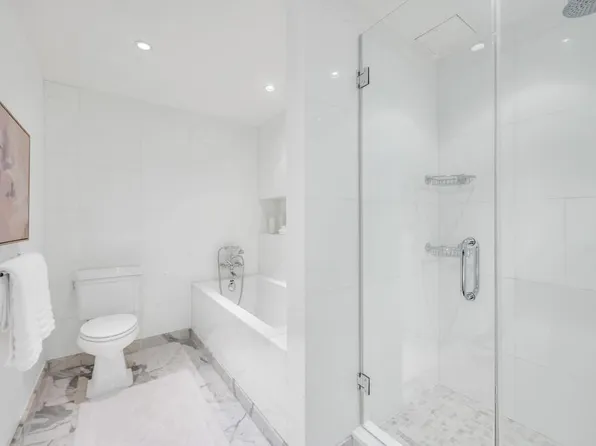 333 Rector Place image 12 of 25