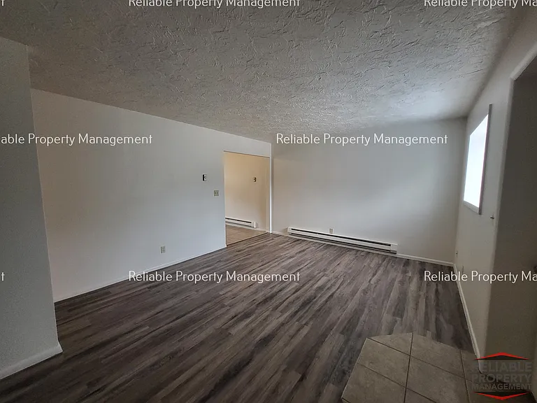 360 W Center St #4 — Photo 3