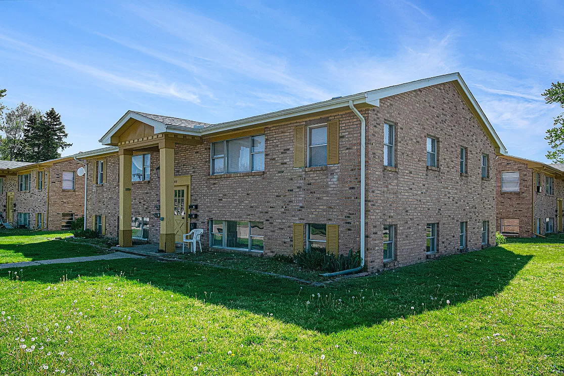 Charming Apartments in Walkerton — Photo 3