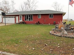 916 2nd St SE, Melrose, MN 56352