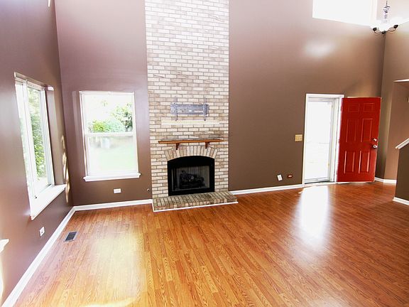 5th image of 2062 Orchard Ln