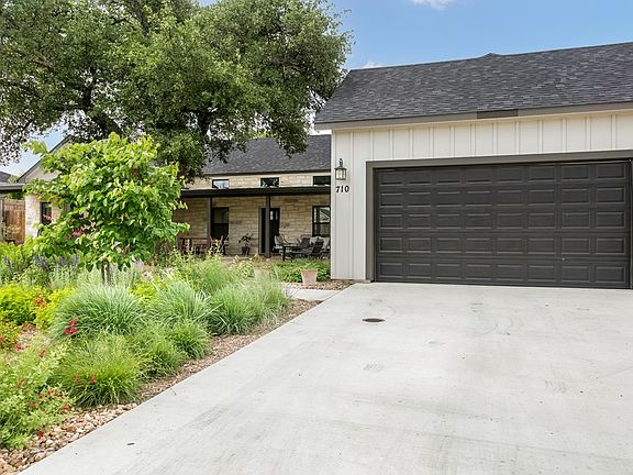 3rd image of 710 Chinkapin Dr