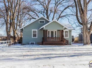 405 Oak St, Perry, KS 66073