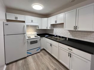 5645 Saint James Ct #2E, Oak Lawn, IL 60453