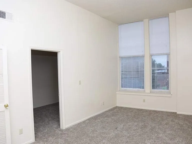 City View Lofts — Photo 26