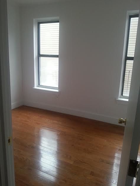 2nd image of 673 Dawson St APT 11