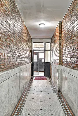 Rented by Executive Towers  | media 12