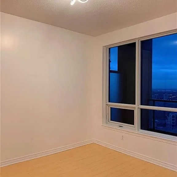 388 Prince Of Wales Dr #3705 — Photo 5