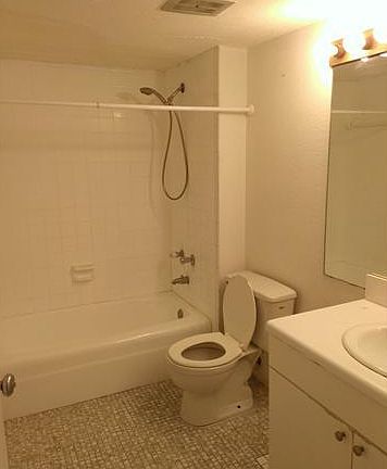 3rd image of 4440 NW 79th Ave APT 1G