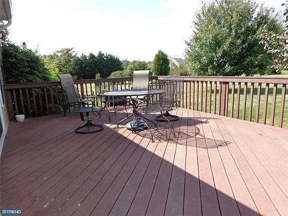 5th image of 205 Owenwood Dr
