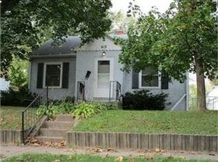 613 Hope Ave, Waterloo, IA 50703