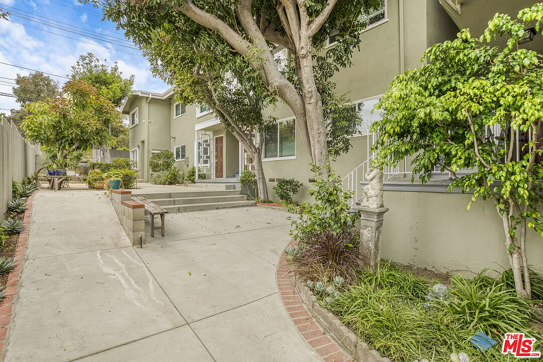 1 bed, 1.0 bath, 850 sqft, $2,750 — Photo 2